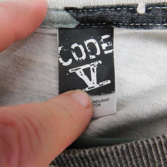 Camo short sleeve t-shirt. - Picture 3 of 3